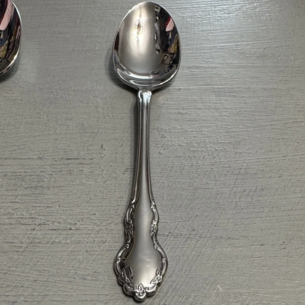 American Airlines Vintage Oneida Community Stainless Steel Set of 8 Spoons